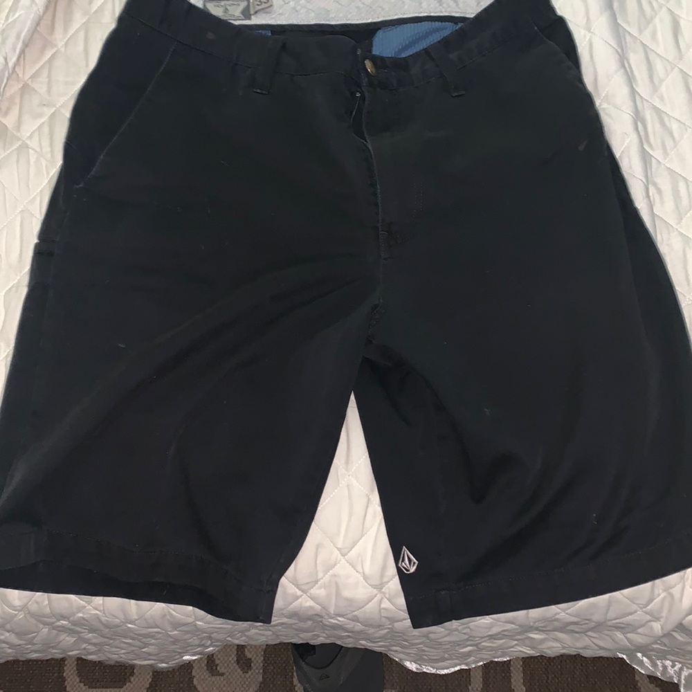 Cop on men’s shorts
